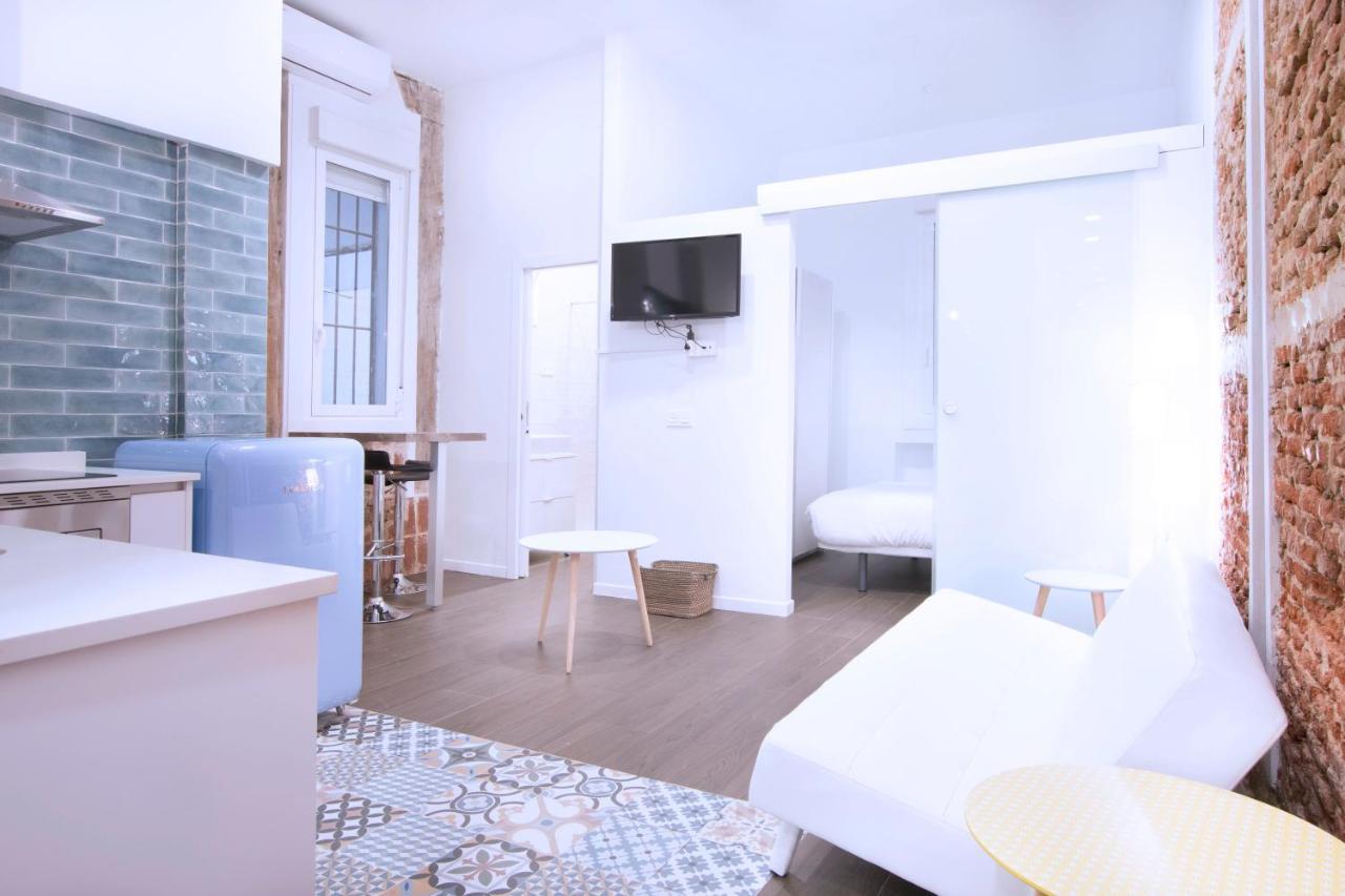 Fancy One-Bedroom La Latina Madrid Exteriör bild